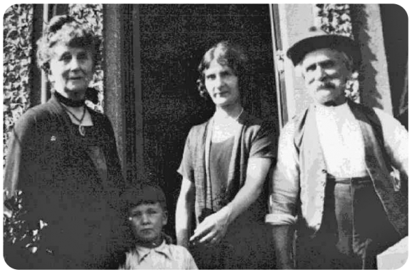 Alfred Preston, born at Gorey in 1849, in Australia with his wife Grace, nee Barkla, daughter and grandson