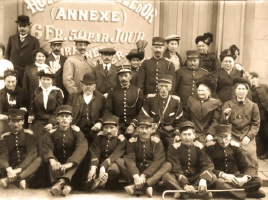 A group of French visitors outside La Boule d'Or - picture courtesy of Jersey Temps Passe
