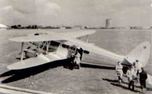 Passengers on a Jersey Airways flight alight at Heston in 1938