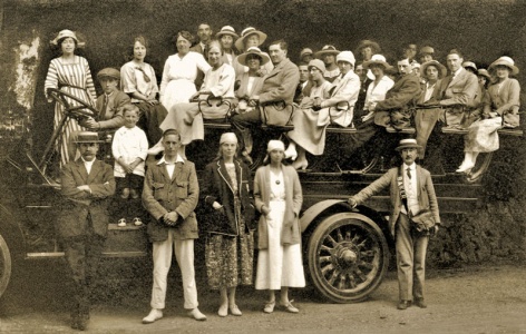 And two pictures of charabanc outings some 30-plus years later ...