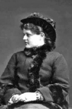 Miss Scott photographed by Ernest Baudoux