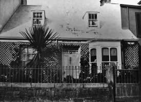Beaumont cottage formerly owned by Lillie Langtry