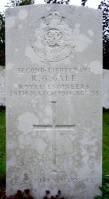 The grave of Great War casualty Ralph Goulstone Gale at Sains-En-Gohelle