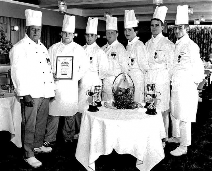 File:LaPlageChefs.jpg
