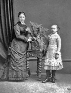 Mrs Payn and daughter