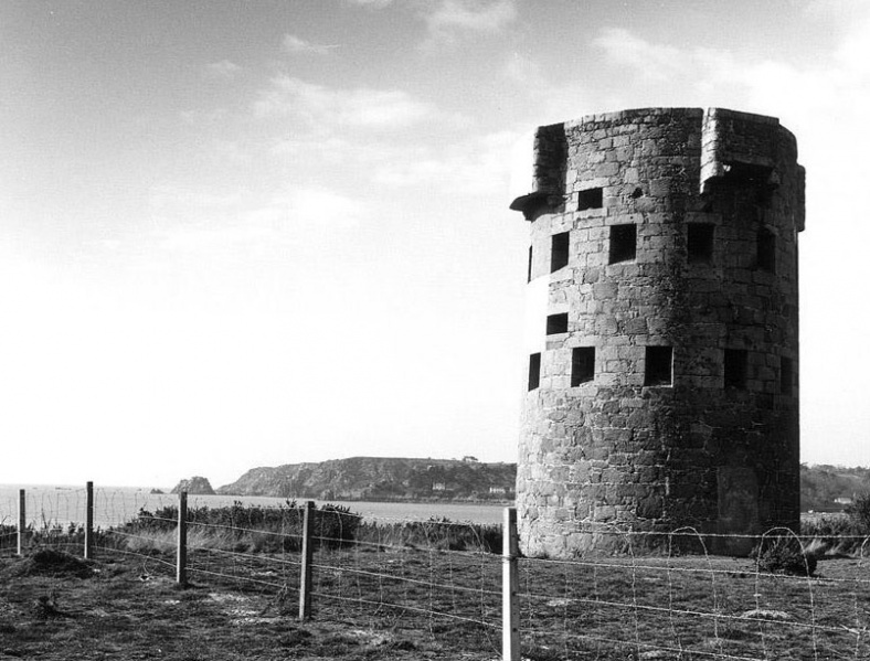File:S22OuaisneTower1989a.jpg