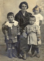 Marie Louise Renouf, Natalie, Anatole and Alfred in 1917