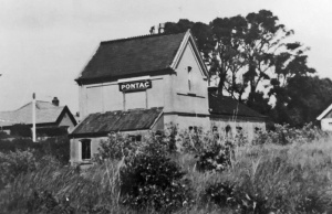 An overgrown, disused station at Pontac
