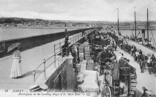 Carriages await St Malo boat on the Albert Pier