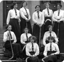 A women's hockey team