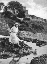 At the seaside in 1910