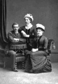 de Gruchy family photographed by Ernest Baudoux