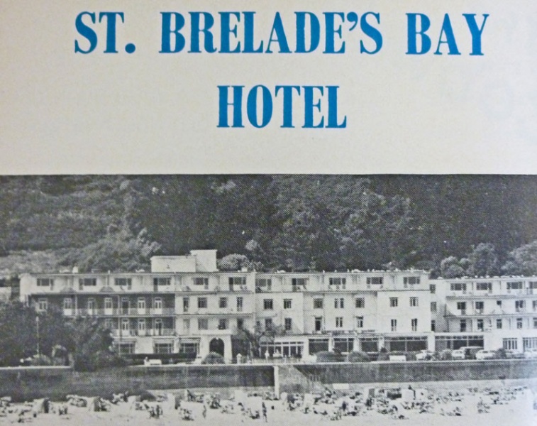 File:Sc18AdKemp1970StBrelade'sBayHotel.jpg