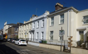 We emerge into Stopford Road to find Apsley Place, another fine Victorian terrace which has been brought into the 21st century much more sympathetically than most. Brett described these as 'fine Regency Villas'