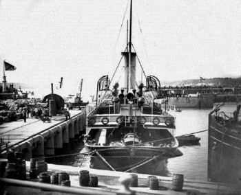 Frederica on Victoria Pier