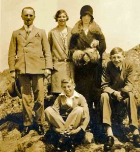 A Bisson family outing c1926