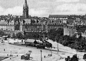 Trams used to operate through the town and stop outside the Intra Muros main gate
