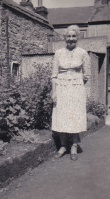 Emelia Anna Thomas, nee Smith, born in Ireland in 1889, married George Randolph Thomas (1892-1958) of St Helier at All Saints in 1915. A seamstress, she made all her own clothes and her children's
