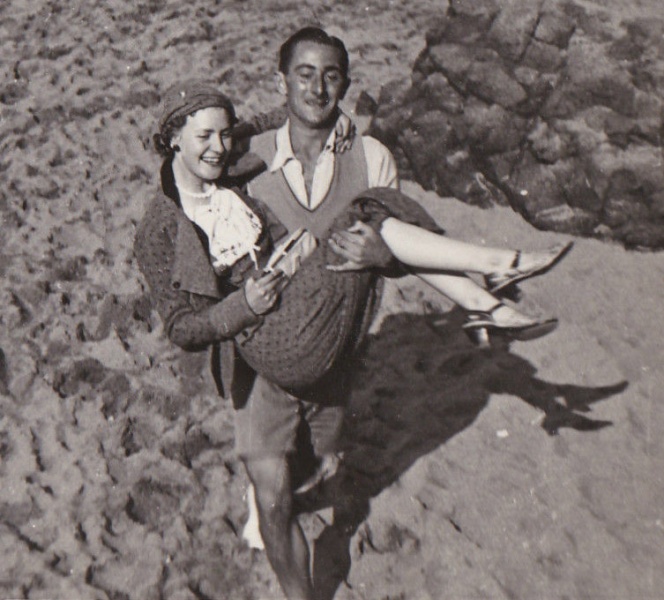 File:EB15Tourism1930s3.jpg