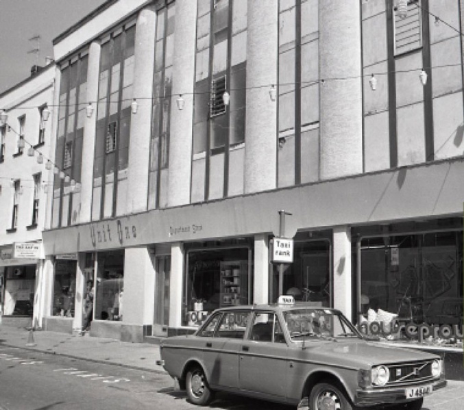 File:J23UnitOneBeresfordStreet1979a.jpg