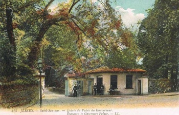 Government House gates