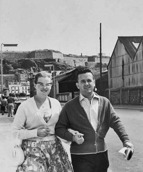 File:TP20Tommy&MaureenMcGuigan(DeLaMare)1957.jpg