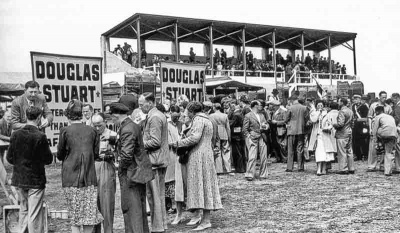 A meeting at Don Bridge