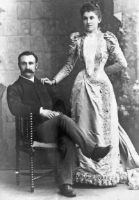 An unknown couple photographed by Albert Smith