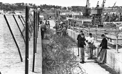 Barbed wire on the Albert Pier is removed