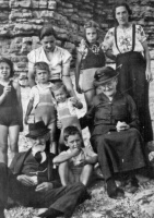 Le Sauteurs and Querees