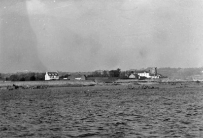 The coast to the west of La Rocque
