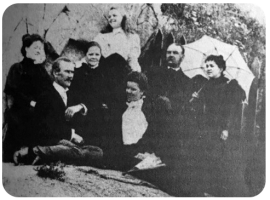 Gunton family in 1897