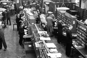Sorting office, 1925