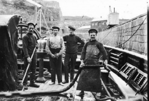 Some of Laura's crew in 1912