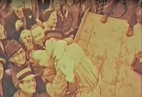 A Liberation Day kiss for a soldier