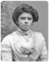 Elizabeth Shepherd (1874- ), wife of Charles, and mother of a daughter and two sons