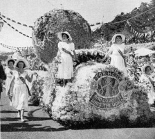Women's Institute float in 1951
