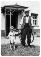 James Philip Huelin and his grandson Robert Holmes, in 1952