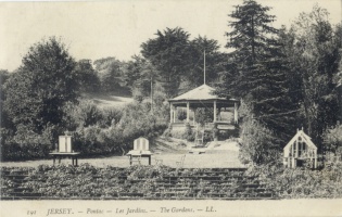 Pontac Hotel gardens