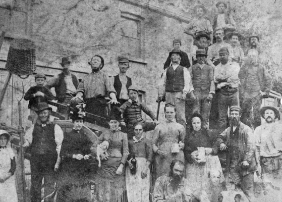 Le Petits Canons, Trinity, in 1880