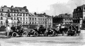 A 1906 photograph by Albert Smith