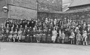 Mothers' group meeting in 1930