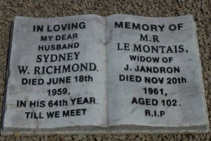 Mont a l’Abbe cemetery