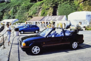 Pierside cafes in 1989