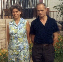 Siblings Daphne and Raymond Carrel