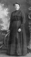 Mrs L Le Masurier, 1900s