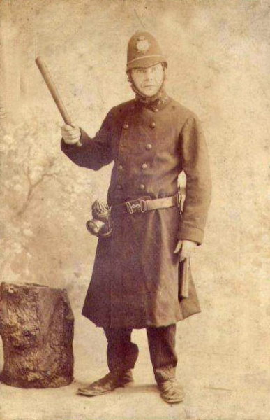 File:EarlyPoliceman.jpg