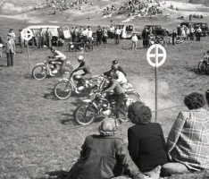 Blanches Banques scramble, 1953 - Evening Post photograph