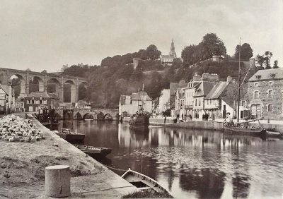 The Rance passes through Dinan