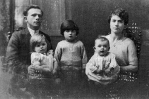 The Rabet family in 1929. Henry Yves and Florence with Grace, Barbara and Henry